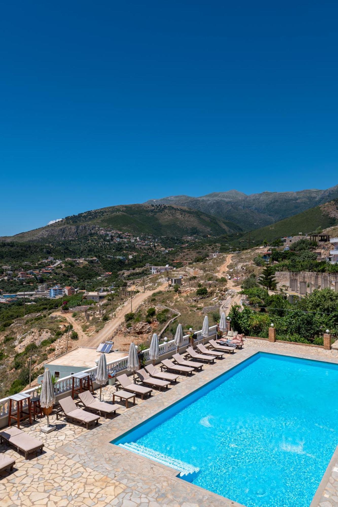Apart Hotel Alex Himare Buitenkant foto