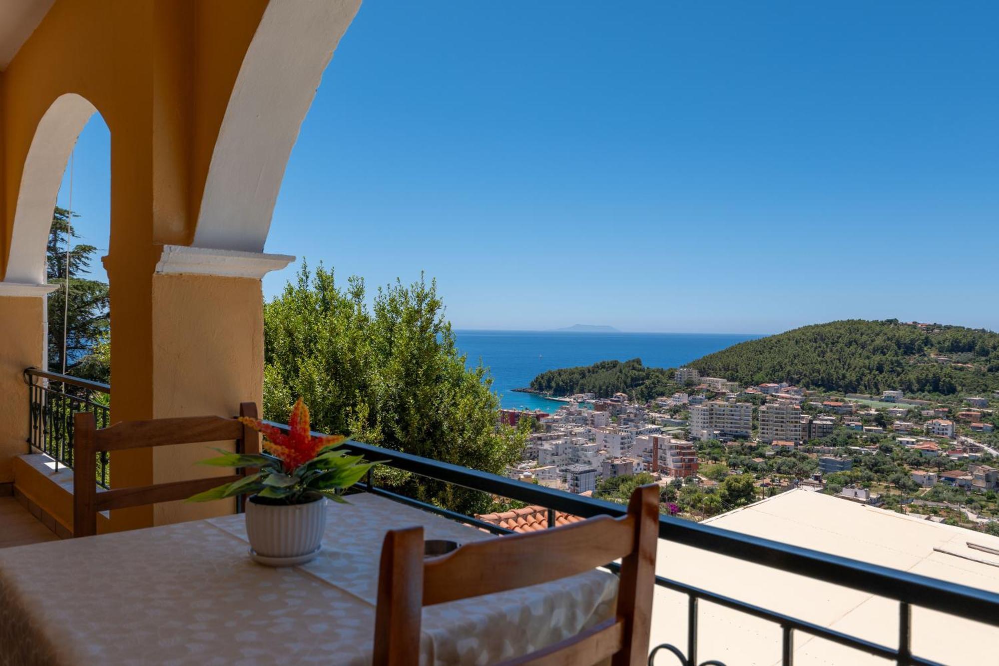 Apart Hotel Alex Himare Buitenkant foto