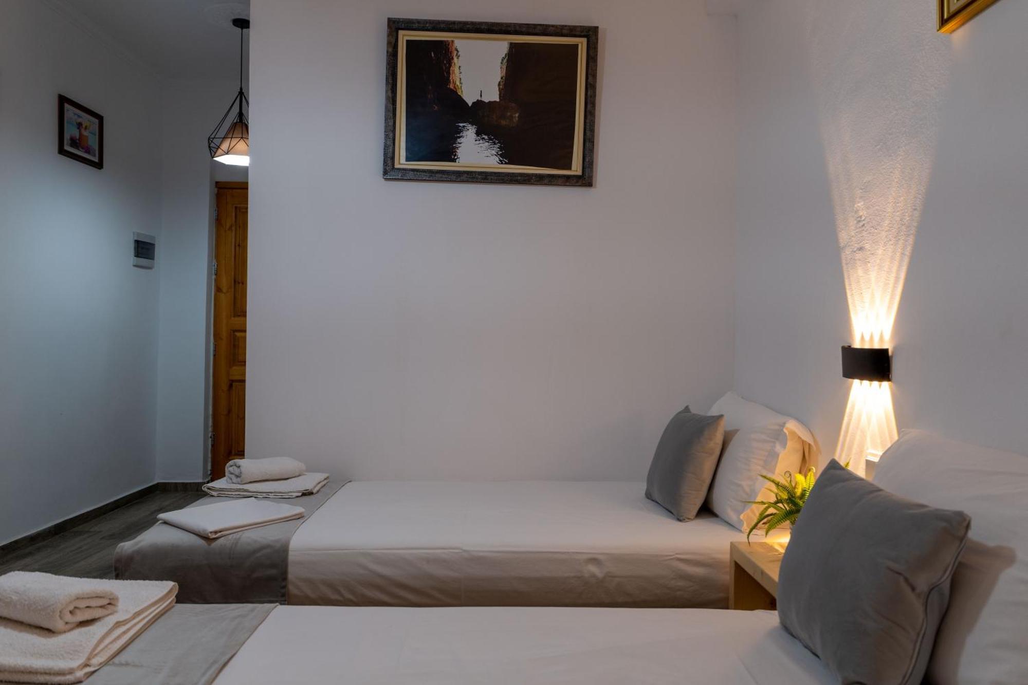 Apart Hotel Alex Himare Buitenkant foto