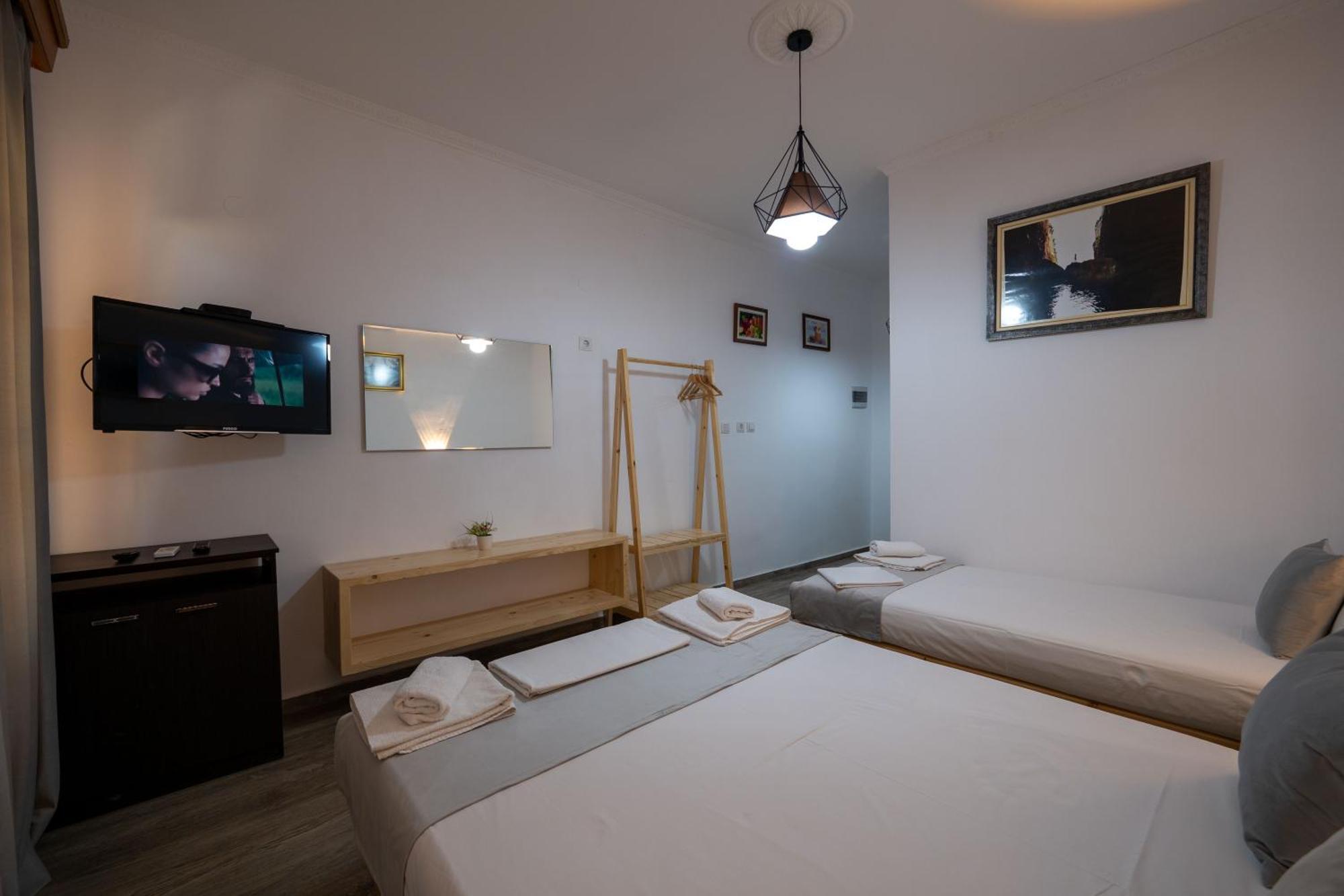 Apart Hotel Alex Himare Buitenkant foto