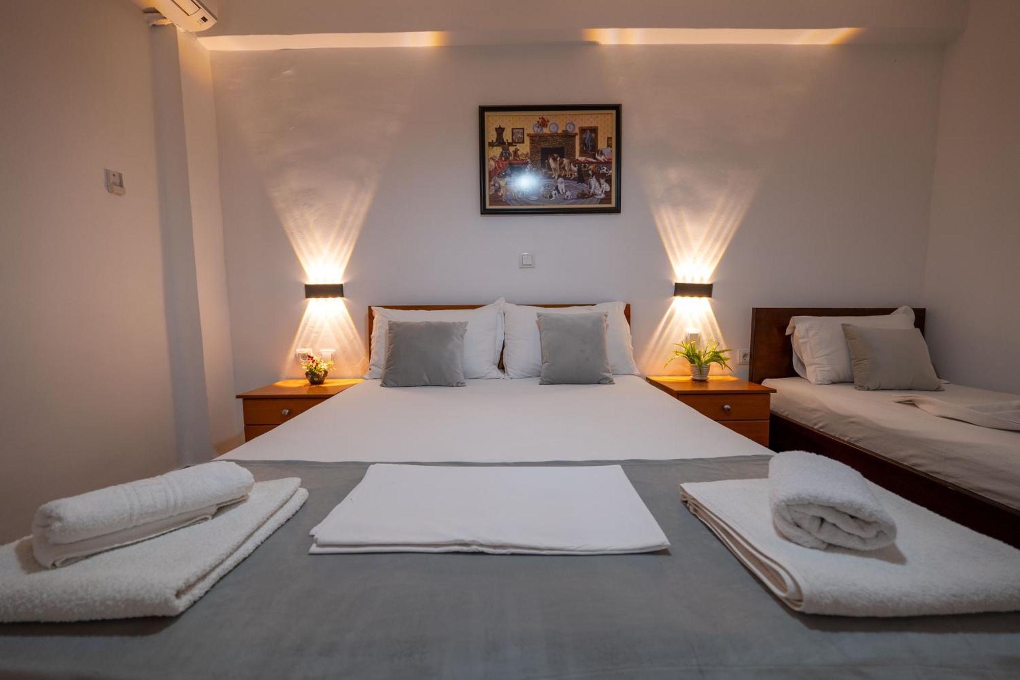 Apart Hotel Alex Himare Buitenkant foto