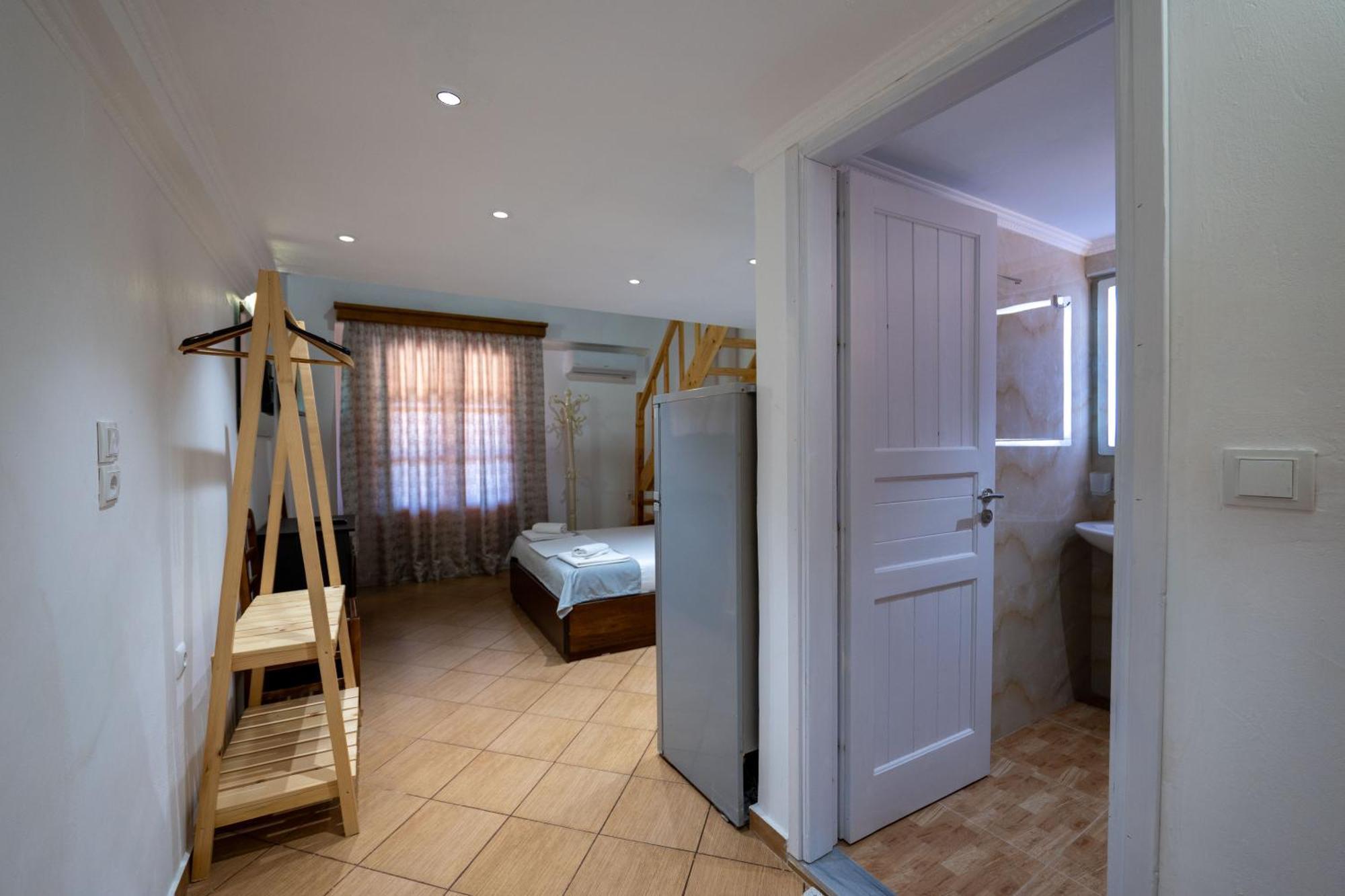 Apart Hotel Alex Himare Buitenkant foto