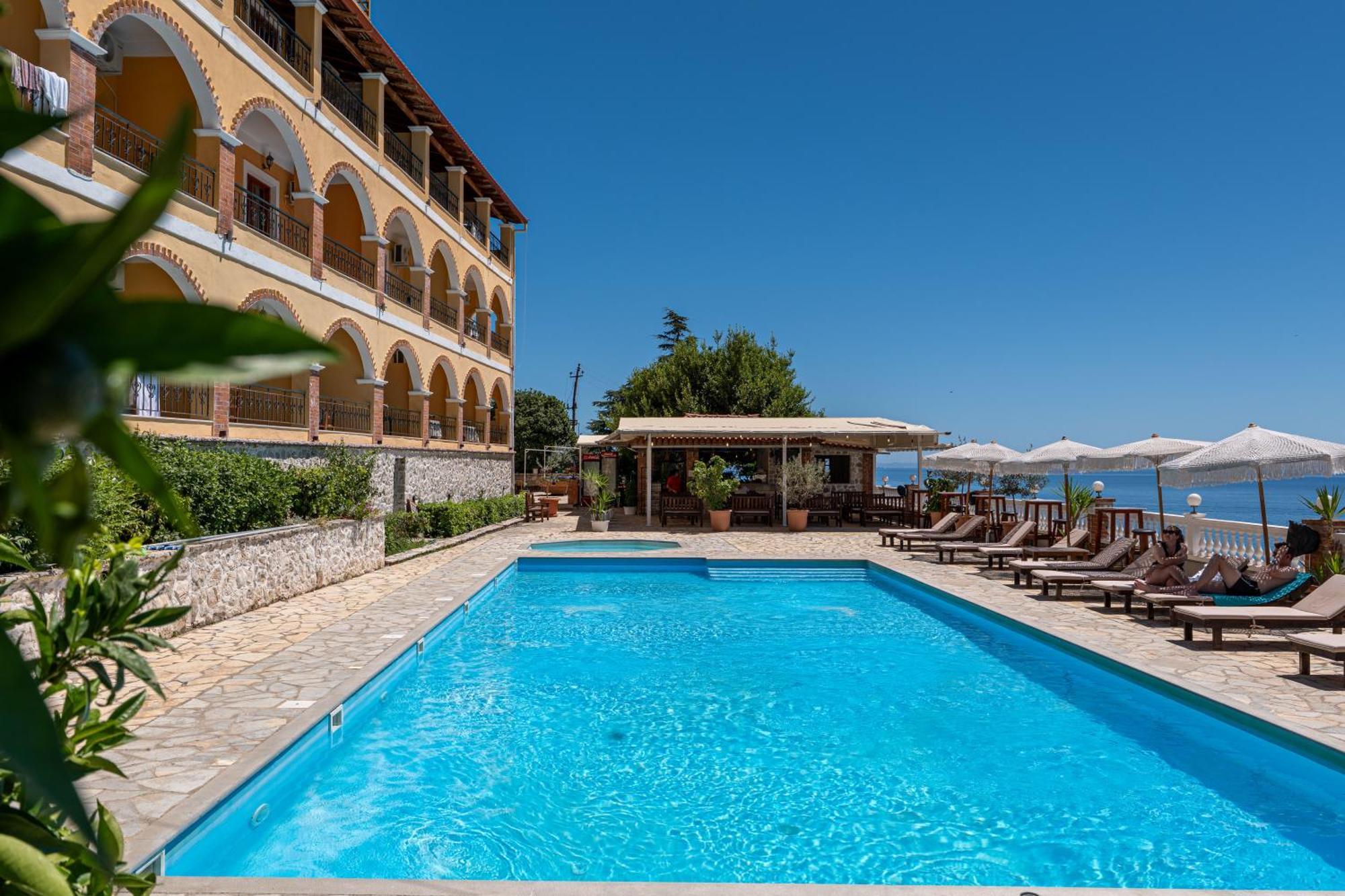 Apart Hotel Alex Himare Buitenkant foto