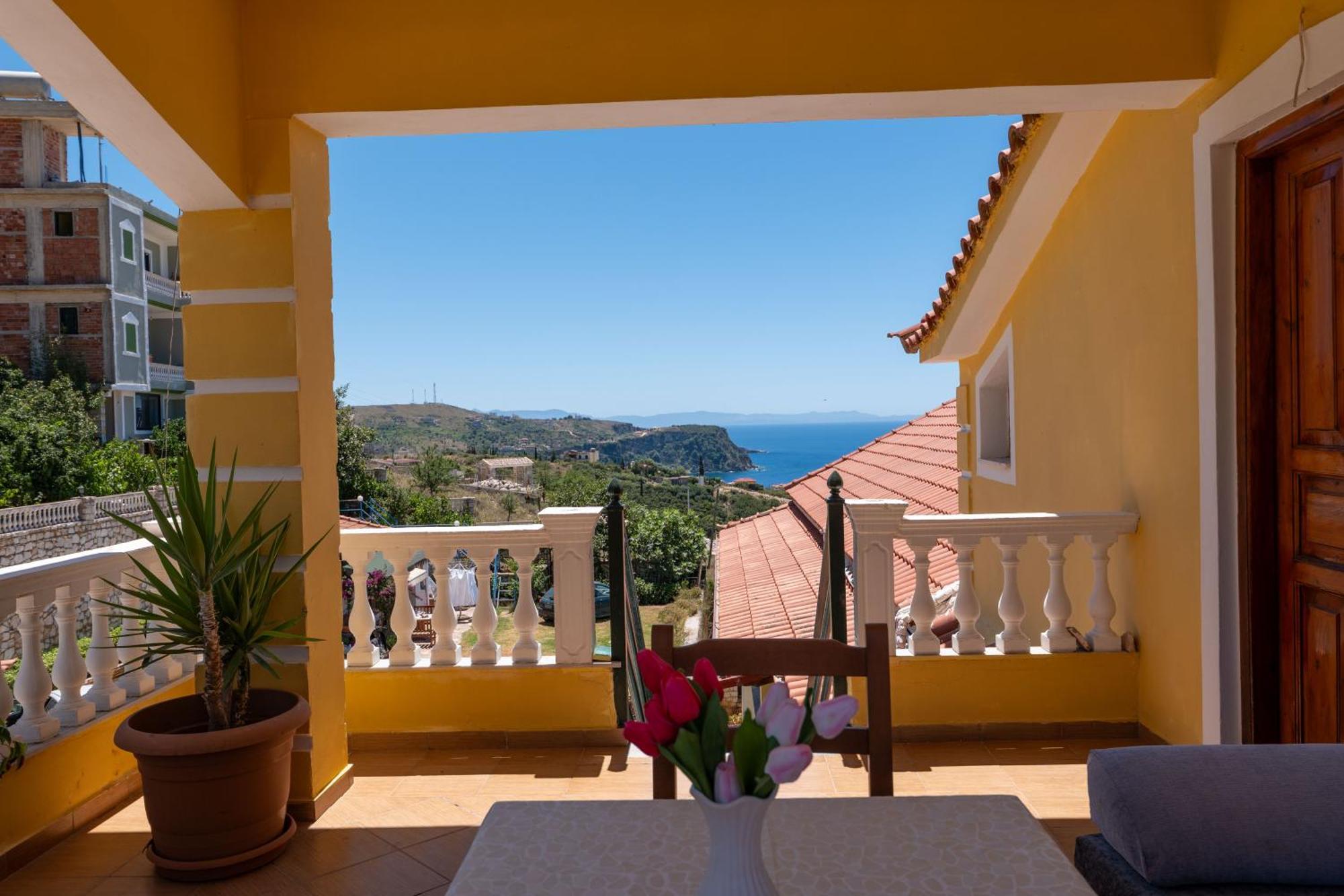 Apart Hotel Alex Himare Buitenkant foto