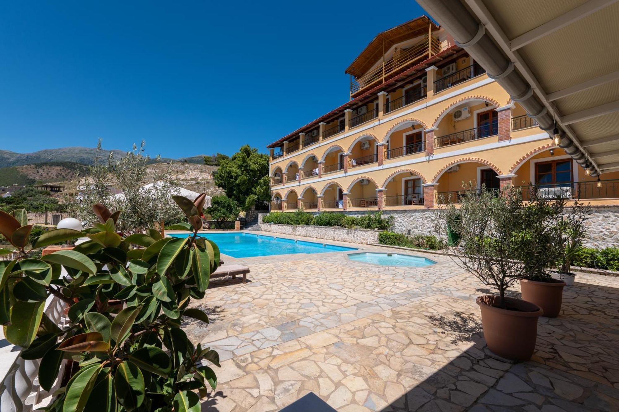 Apart Hotel Alex Himare Buitenkant foto