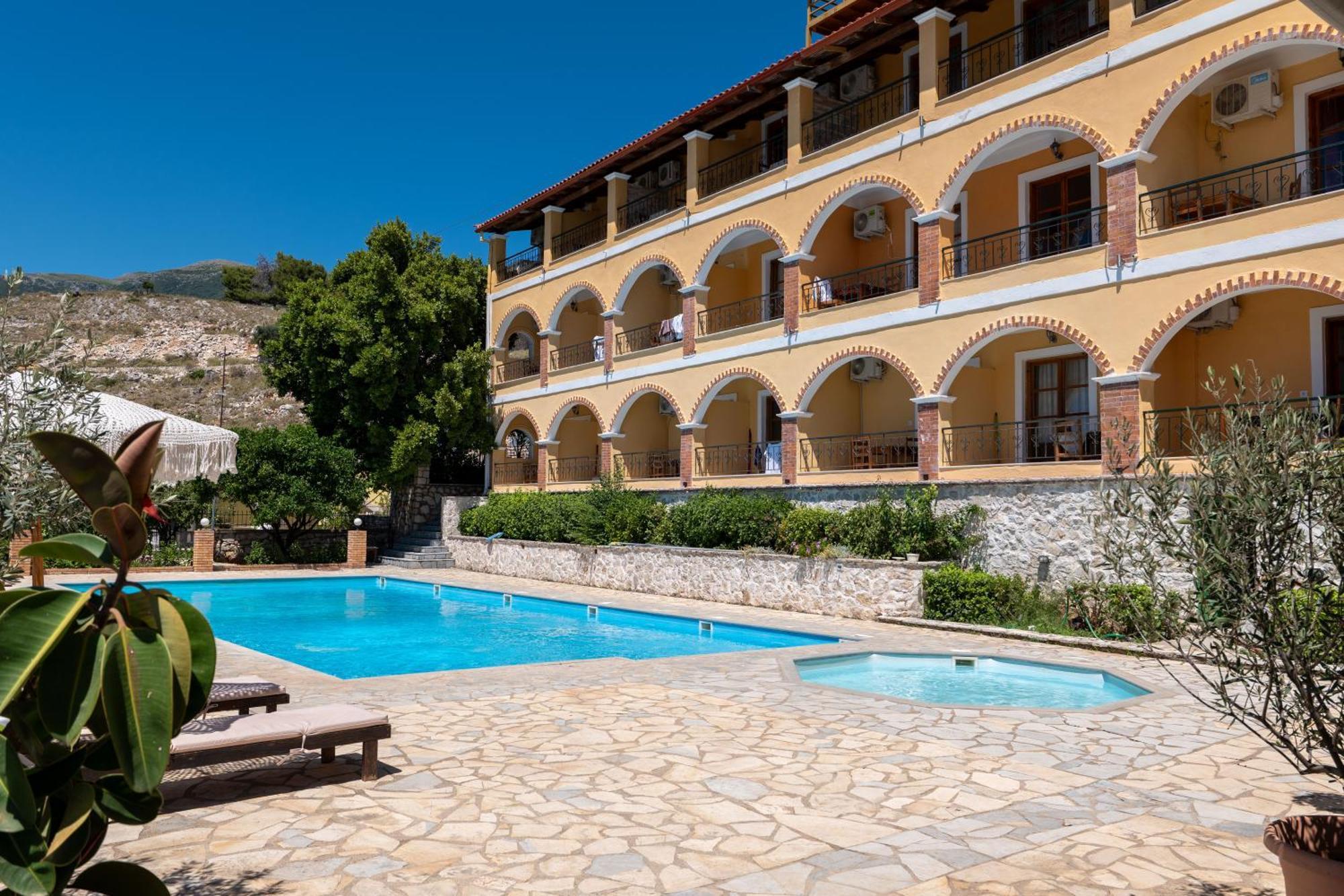 Apart Hotel Alex Himare Buitenkant foto